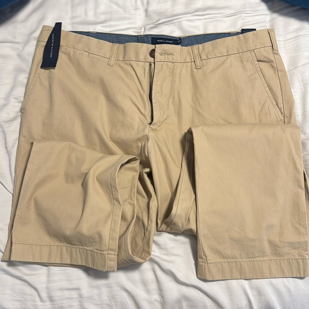 Tommy Hilfiger tailored fit Chino pants 40w 30L NWT New
